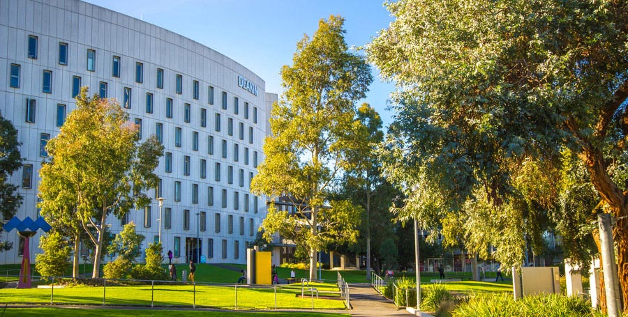 Deakin University Online MBA